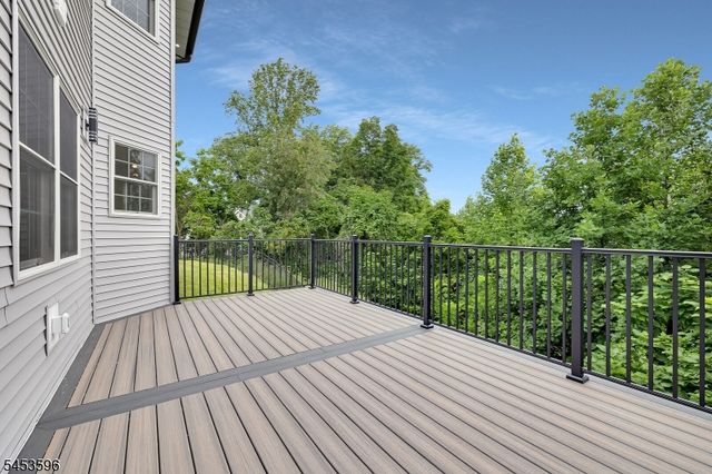 2 Minor Ct, Denville Twp., NJ 07834