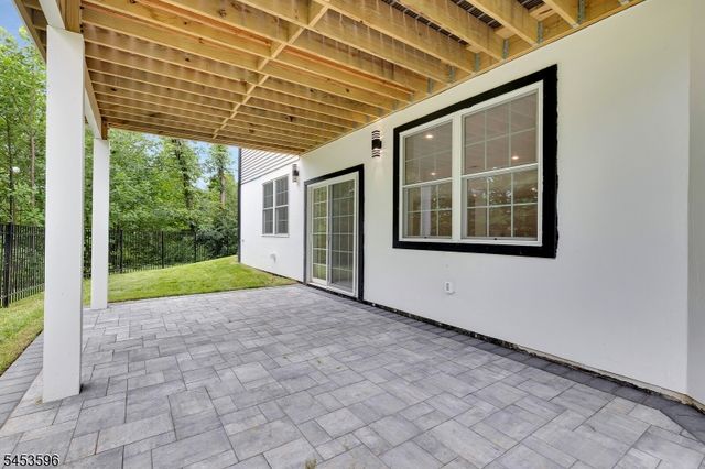 2 Minor Ct, Denville Twp., NJ 07834