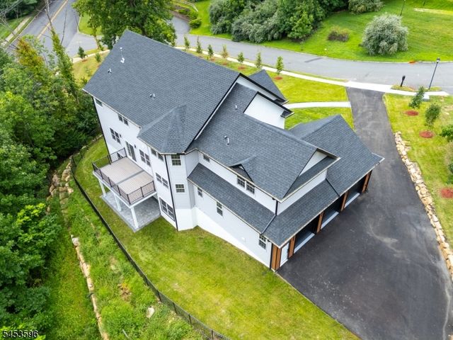 2 Minor Ct, Denville Twp., NJ 07834