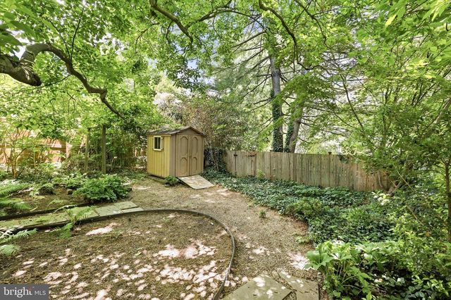 104 W GRAVERS LN, Philadelphia, PA 19118