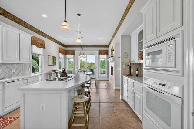 2305 BARTON CREEK BLVD 39, Austin, TX 78735