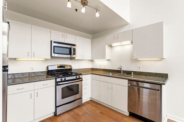 1007 1007 41st St 333, Oakland, CA 94608