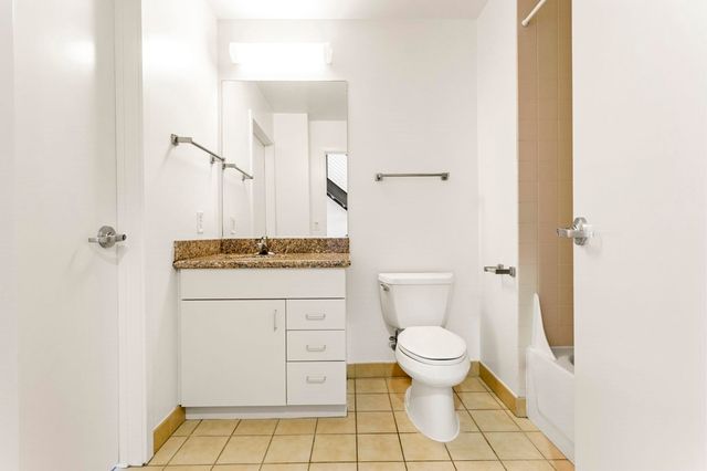 1007 1007 41st St 333, Oakland, CA 94608