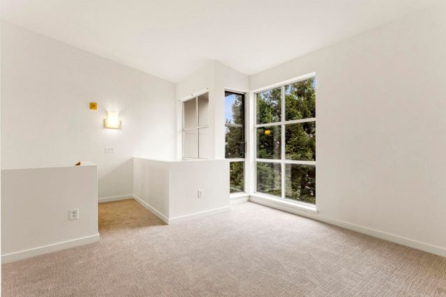 1007 1007 41st St 333, Oakland, CA 94608