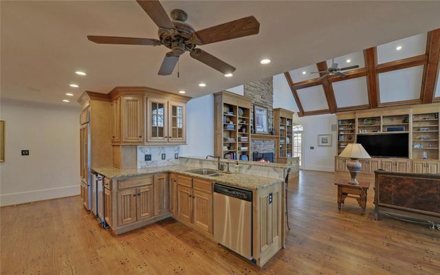 114 Blue Ridge Place, Lavonia, GA 30553