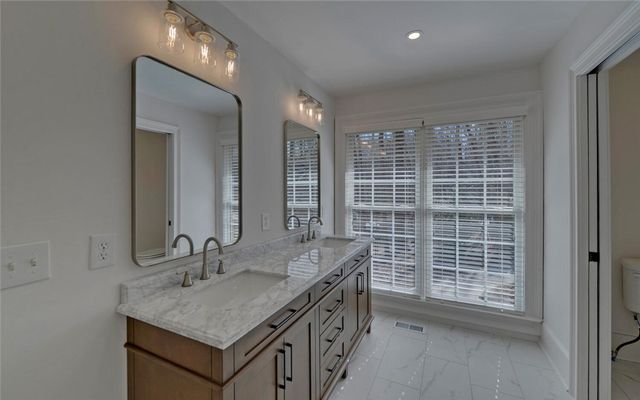 114 Blue Ridge Place, Lavonia, GA 30553