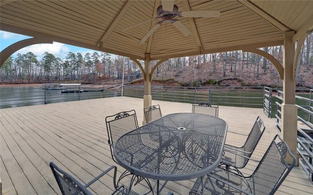 114 Blue Ridge Place, Lavonia, GA 30553