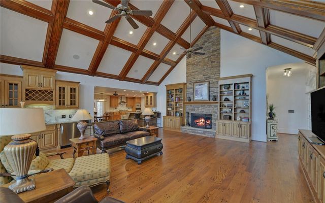 114 Blue Ridge Place, Lavonia, GA 30553