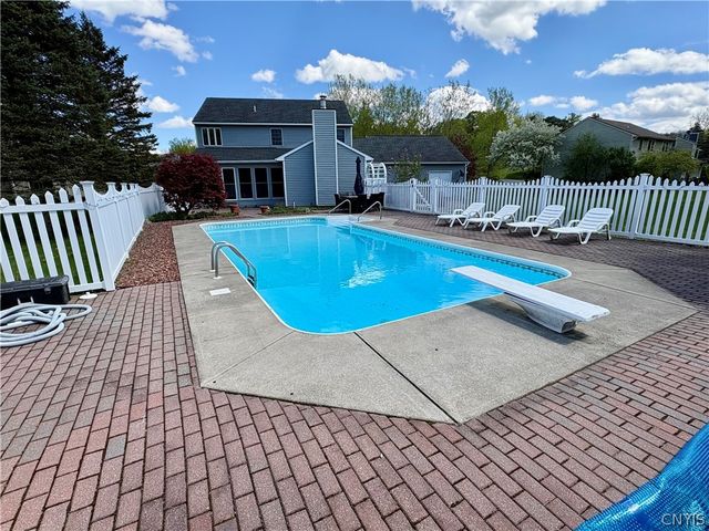 7892 East Ridge Pointe Drive, Manlius, NY 13066