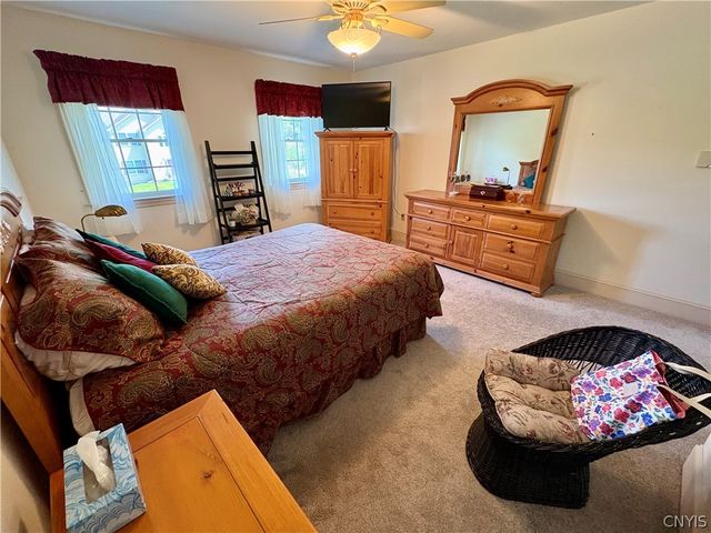 7892 East Ridge Pointe Drive, Manlius, NY 13066