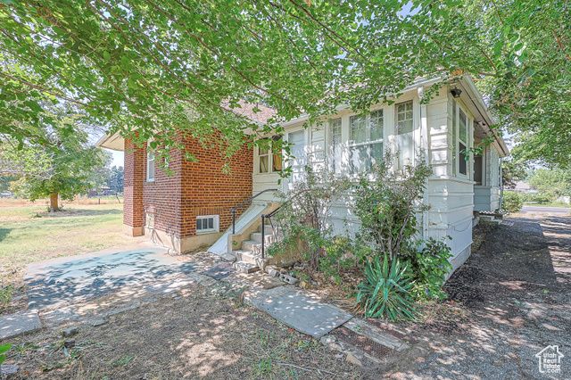933 W GENTILE ST, Layton, UT 84041