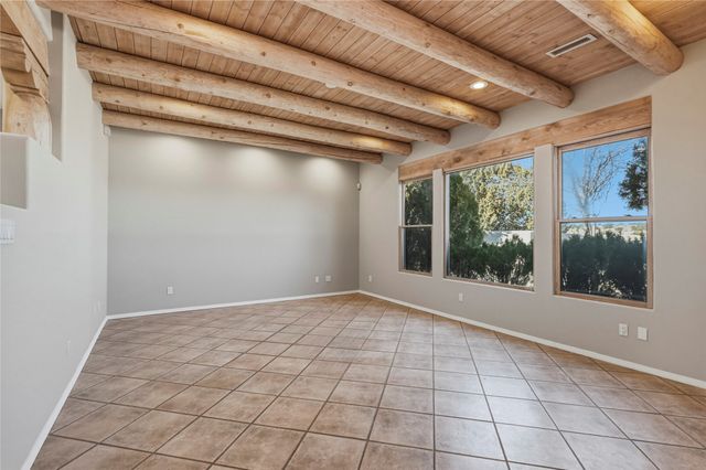 51 Rito Guicu, Santa Fe, NM 87507