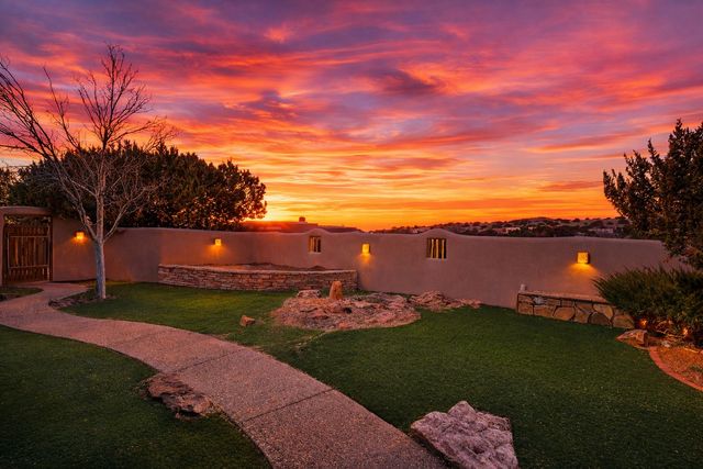 51 Rito Guicu, Santa Fe, NM 87507