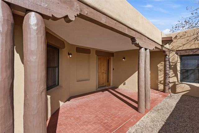 51 Rito Guicu, Santa Fe, NM 87507