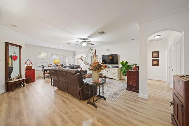 5821 Ariel Street, Houston, TX 77074