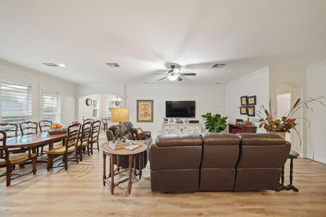 5821 Ariel Street, Houston, TX 77074