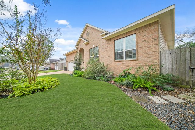 5821 Ariel Street, Houston, TX 77074