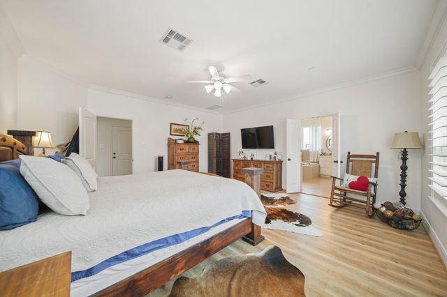 5821 Ariel Street, Houston, TX 77074