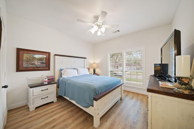 5821 Ariel Street, Houston, TX 77074