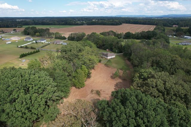 121 Wells Lee Rd, Elora, TN 37328