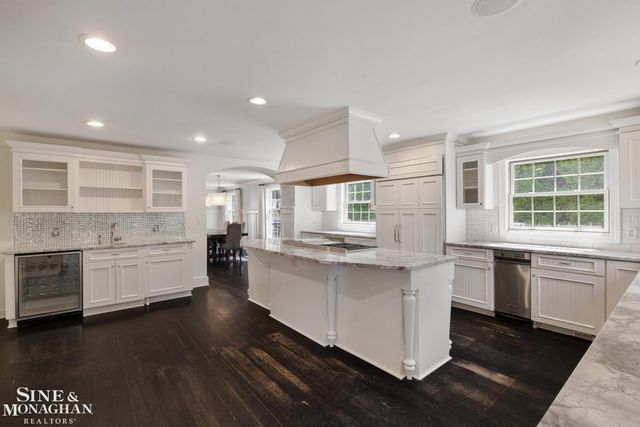 520 Pleasant Street, Birmingham, MI 48009