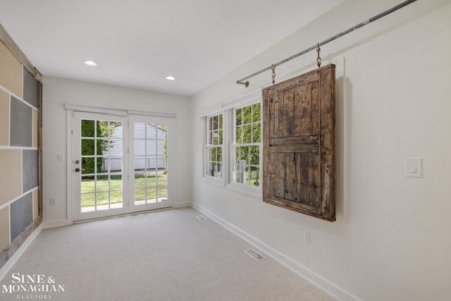 520 Pleasant Street, Birmingham, MI 48009