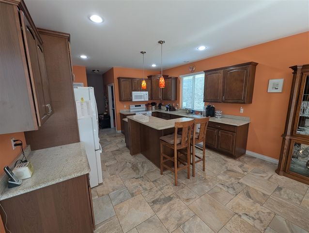 45654 Lookout Drive, Macomb, MI 48044