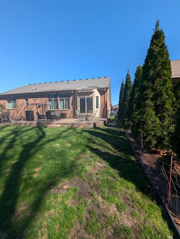 45654 Lookout Drive, Macomb, MI 48044