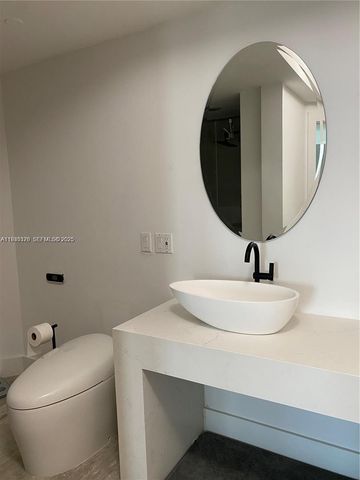 4779 Collins Ave 3606, Miami Beach, FL 33140