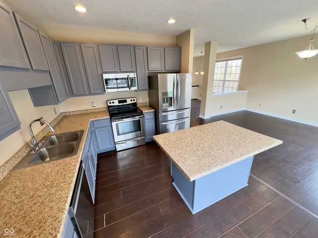 9094 Demarest Drive, Fishers, IN 46038