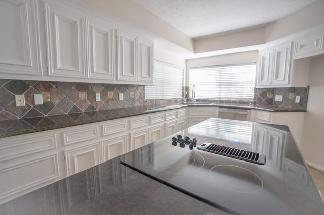 1030 Oyster Bay Drive, Sugar Land, TX 77478