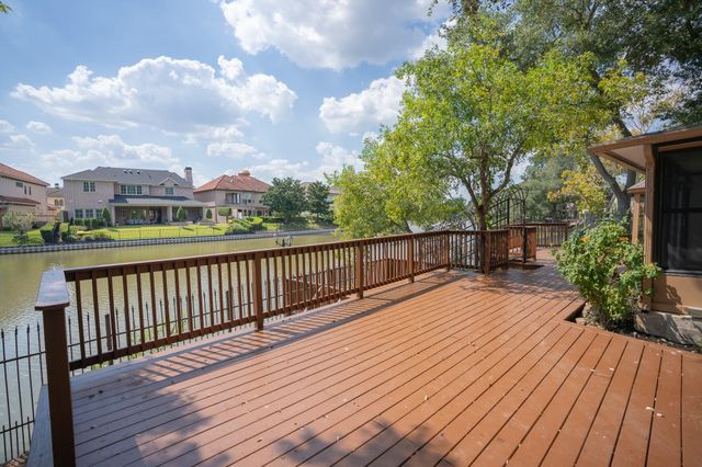 1030 Oyster Bay Drive, Sugar Land, TX 77478