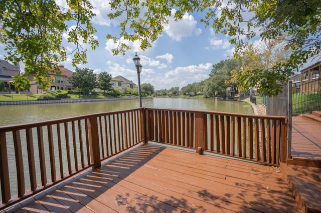 1030 Oyster Bay Drive, Sugar Land, TX 77478