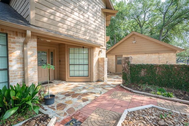 1030 Oyster Bay Drive, Sugar Land, TX 77478