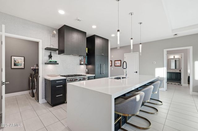 6803 E MAIN Street 1102, Scottsdale, AZ 85251