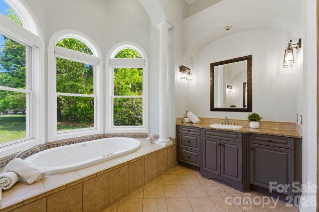 149 Vista Bluff Lane, Mooresville, NC 28117