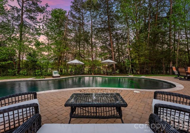 149 Vista Bluff Lane, Mooresville, NC 28117