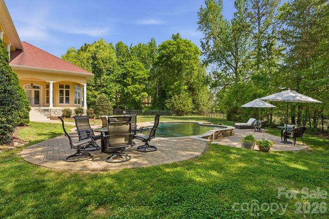 149 Vista Bluff Lane, Mooresville, NC 28117