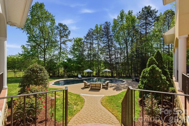 149 Vista Bluff Lane, Mooresville, NC 28117