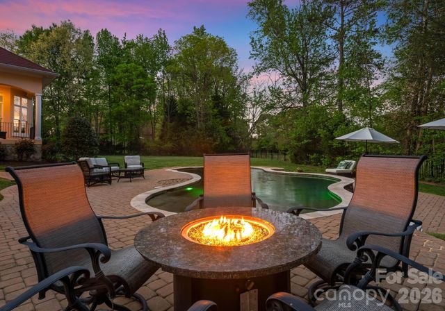 149 Vista Bluff Lane, Mooresville, NC 28117