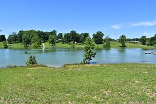 2275 Chestnut Hill Road Rd, Dandridge, TN 37725