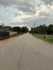 710 Spring Miller Court C, Arlington, TX 76002