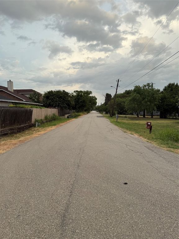 710 Spring Miller Court C, Arlington, TX 76002