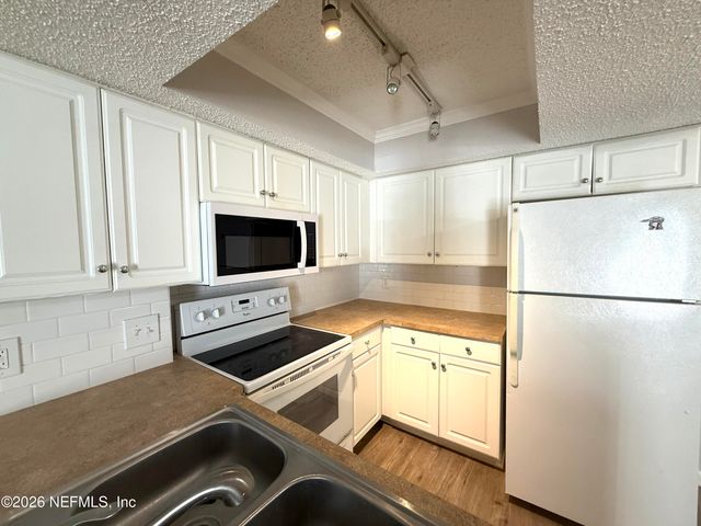 100 FAIRWAY PARK Boulevard 1804, Ponte Vedra Beach, FL 32082