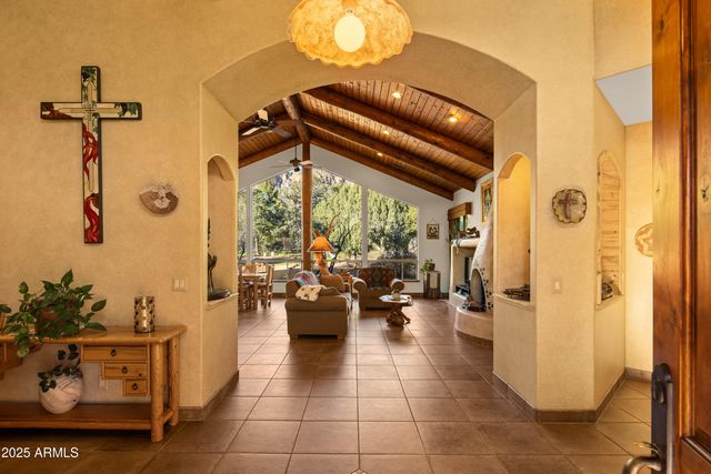 100 GRAY FOX Drive, Sedona, AZ 86351