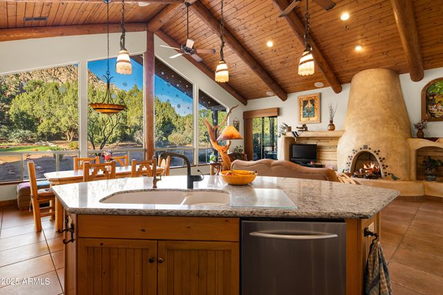 100 GRAY FOX Drive, Sedona, AZ 86351