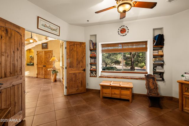 100 GRAY FOX Drive, Sedona, AZ 86351