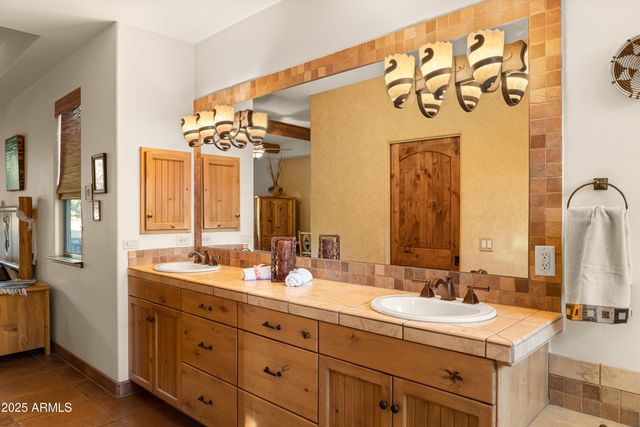 100 GRAY FOX Drive, Sedona, AZ 86351