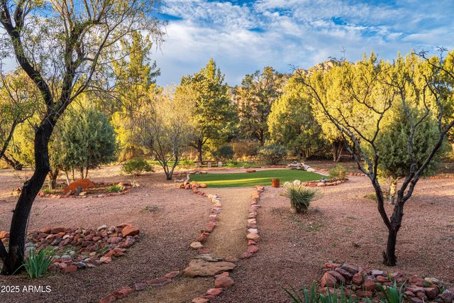 100 GRAY FOX Drive, Sedona, AZ 86351