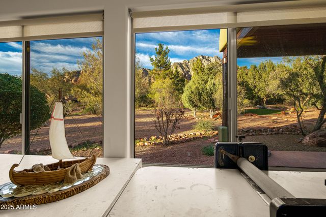 100 GRAY FOX Drive, Sedona, AZ 86351
